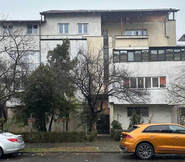 Apartament cu 2 camere decomandat în Bistrița Lac