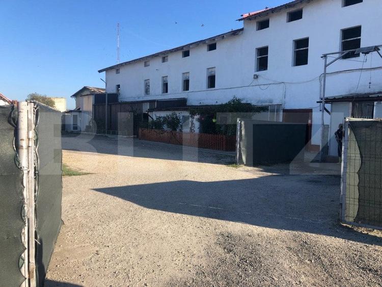 Spațiu industrial, de 2,000 mp, în Exterior Nord