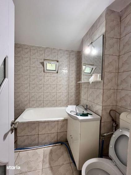 Apartament cu 2 camere decomandat în Nicolina