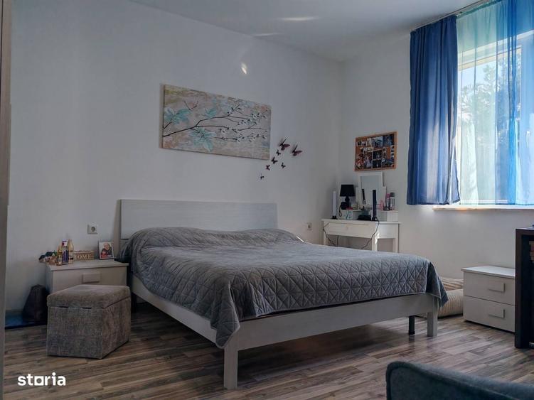 Casă cu 4 camere cu Teren 410 Mp în Central