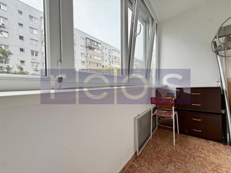 Apartament cu 2 camere decomandat în Titan