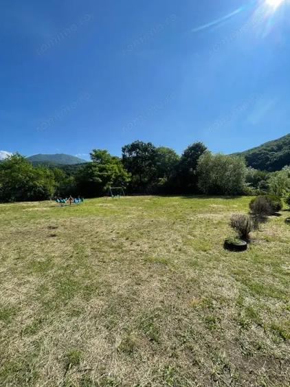 Apartament cu 2 camere decomandat în Ferneziu