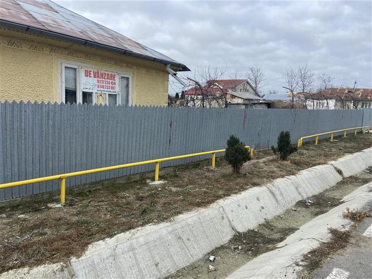 Casă individuală cu 4 camere cu Teren 1400 Mp în Maluri
