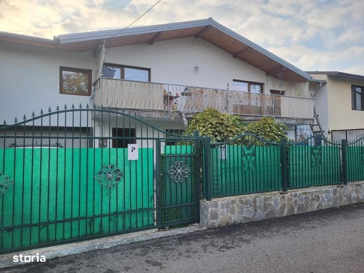 Casă cu 4 camere în Bughea de Sus