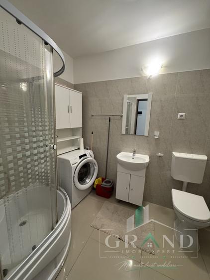 Apartament cu 3 camere semidecomandat, mobilat în Mănăștur