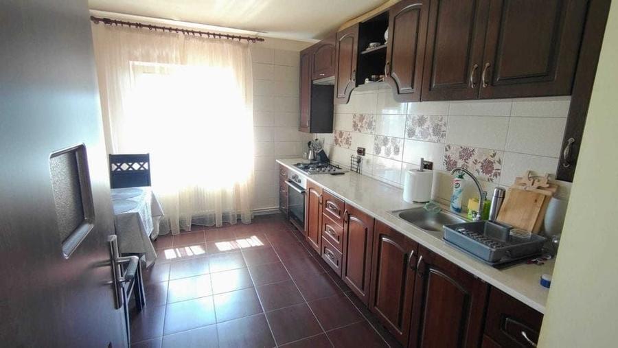 Apartament cu 3 camere decomandat în Balotești