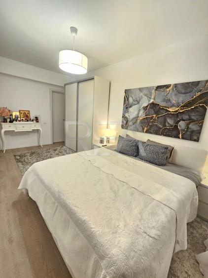 Apartament cu 3 camere semidecomandat, mobilat în Sisești