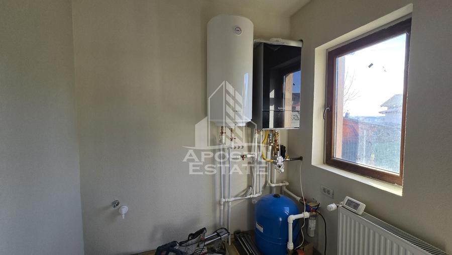 Duplex cu 5 camere cu Canalizare în Giarmata