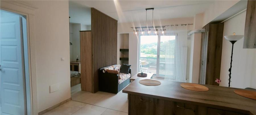 Apartament cu 2 camere decomandat în Tătărași