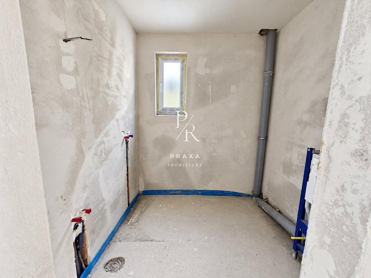 Apartament cu 3 camere decomandat în Florești