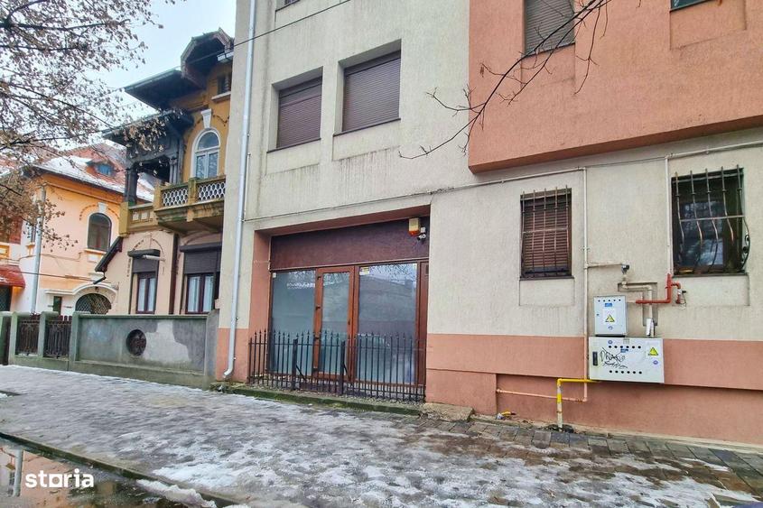 Spațiu comercial, de 18 mp, în Moșilor