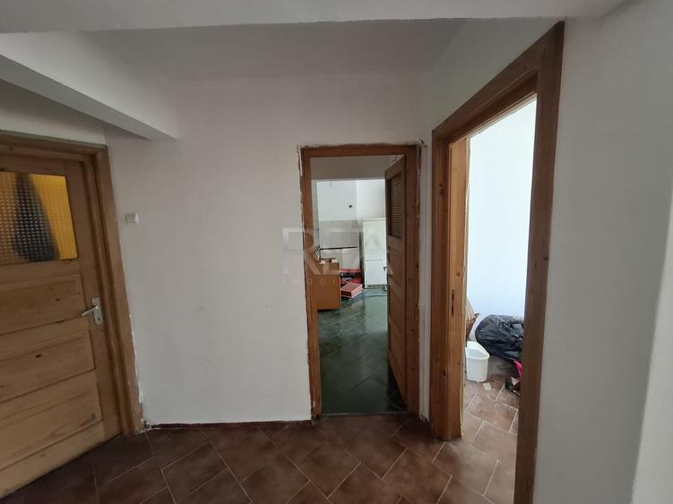 Apartament cu 3 camere decomandat în Gorjului