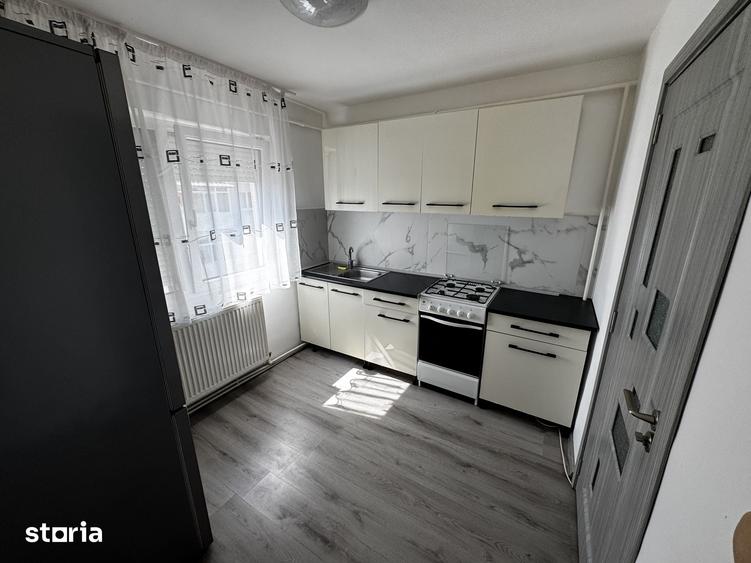 Apartament cu 2 camere semidecomandat în Unirii Sud