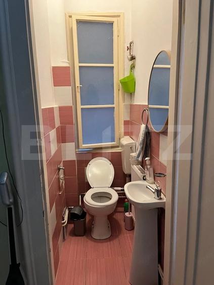 Apartament cu 3 camere semidecomandat în Est