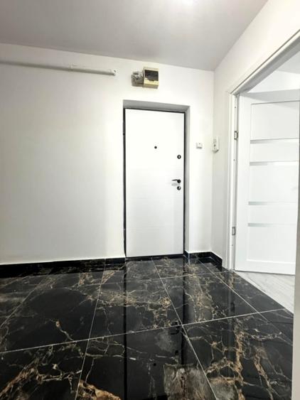 Apartament cu 3 camere decomandat în Tătărași
