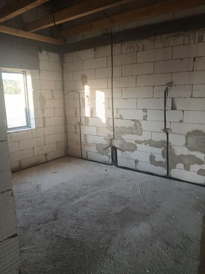 Casă cu 3 camere în Central