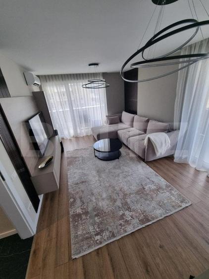 Apartament cu 3 camere decomandat, mobilat în Răcădău