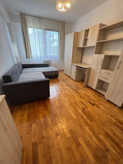 Apartament cu 2 camere decomandat în Horea