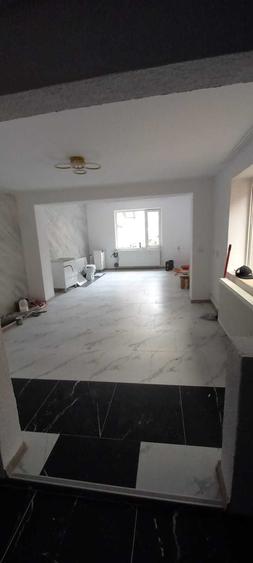 Casă cu 3 camere în Central