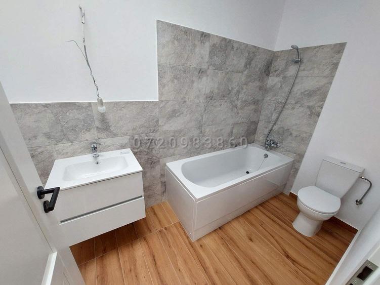 Duplex cu 4 camere cu Teren 100 Mp în Central