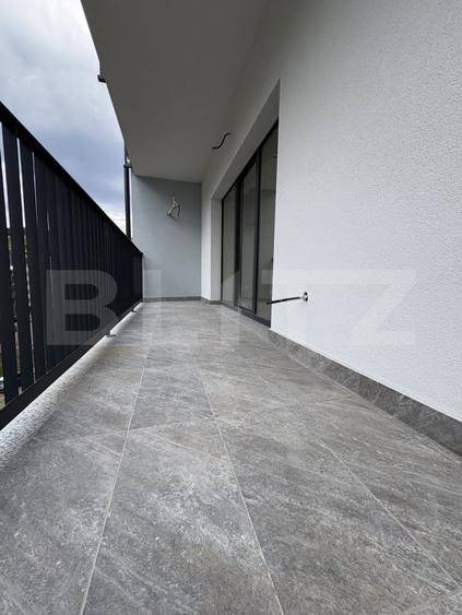 Apartament cu 3 camere semidecomandat în Grigorescu