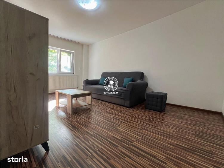 Apartament cu 3 camere decomandat în Târgu Cucu