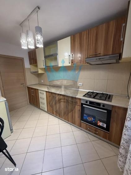 Apartament cu 3 camere decomandat, mobilat în Lacul Tei