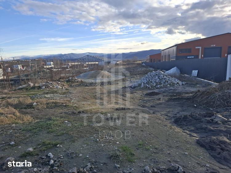 Teren de 3100 mp, în Cristian