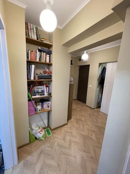 Piața Sf. Gheorghe | Decomandat | Renovat | Centrală proprie | Boxă 16 mp - 15