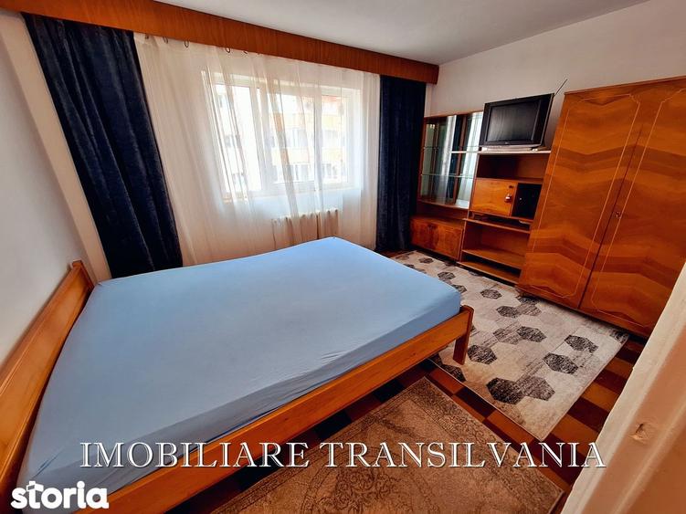 Apartament cu 2 camere semidecomandat în Independenței