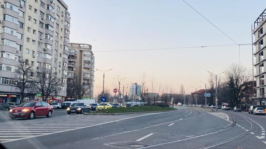 Decebal-Pasaj Muncii, dec, 8/10,mobilat+utilat, langa metrou, 499 euro - 10