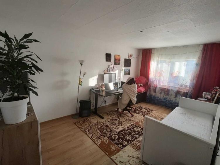 Apartament cu 3 camere decomandat în Vasile Alecsandri