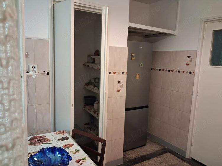 Apartament cu 2 camere semidecomandat, mobilat în Eroii Revoluției