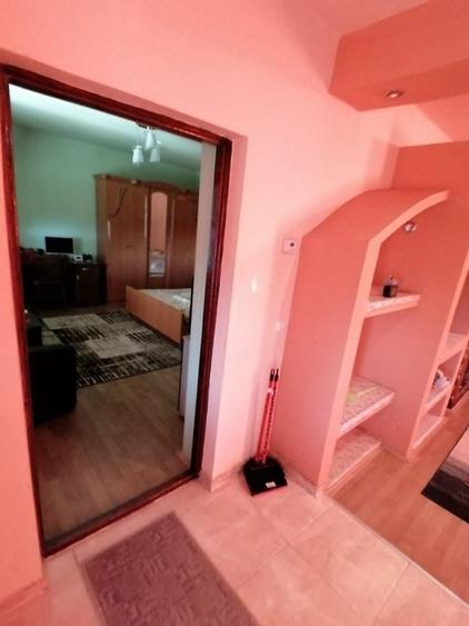 Casă cu 4 camere în Boiu Mare