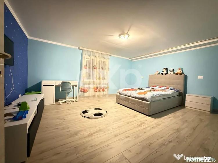 Casă cu 5 camere cu Teren 582 Mp în Șerbești