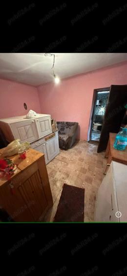 Casă cu 5 camere cu Teren 2000 Mp în Radomirești