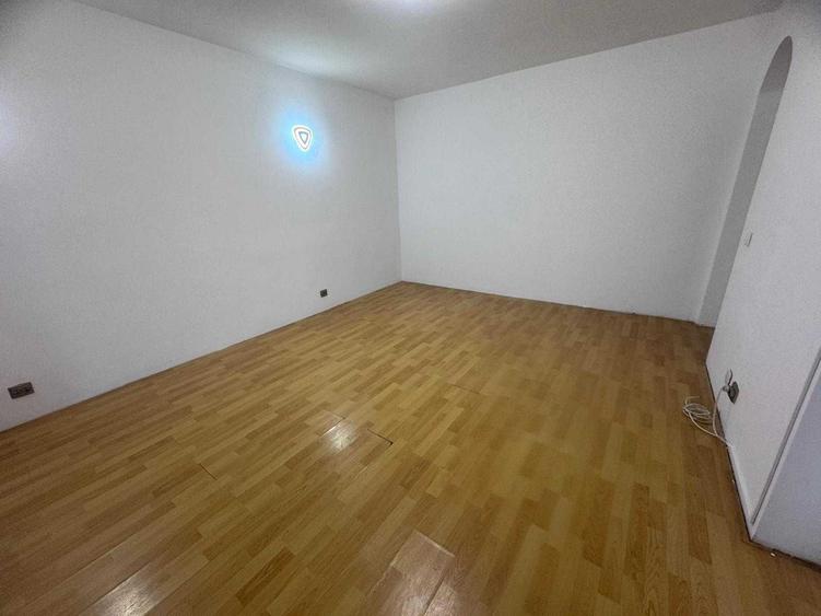 Casă cu 4 camere cu Teren 170 Mp în Cotroceni