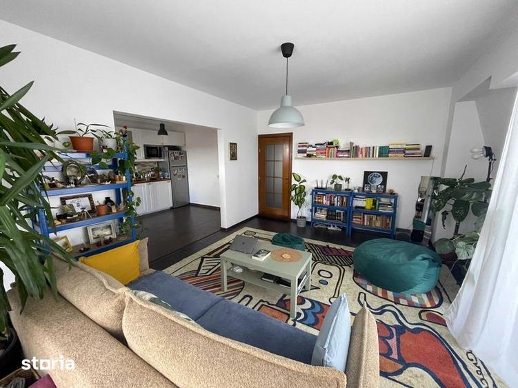 Apartament cu 3 camere în Tractorul