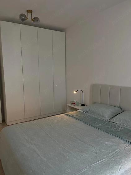 Apartament cu 2 camere semidecomandat în Tei