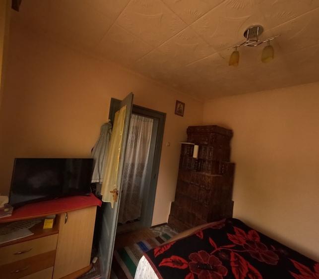 Casă cu 4 camere în Mogoșoaia