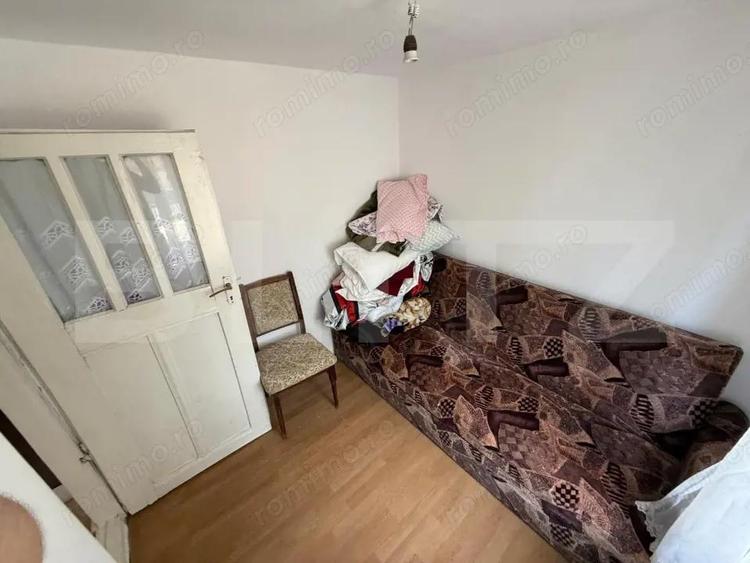 Casa partial renovata, 60mp utili , 6000 mp teren, zona Georocu Mare - 4