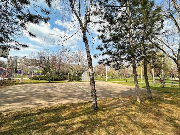 Apartament cu 2 camere semidecomandat în Baicului