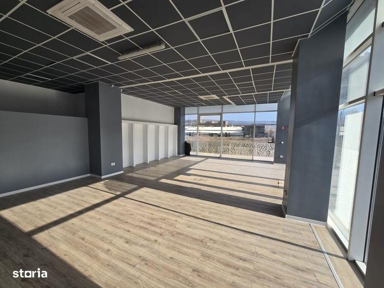 Spațiu comercial, de 100 mp, în Bucium