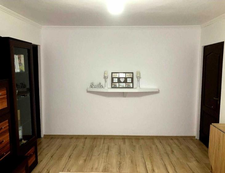 Apartament cu 2 camere semidecomandat în Exterior Vest