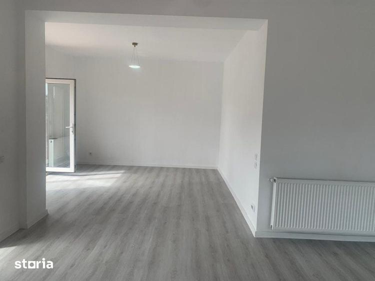 Casă cu 5 camere cu Teren 395 Mp în Central
