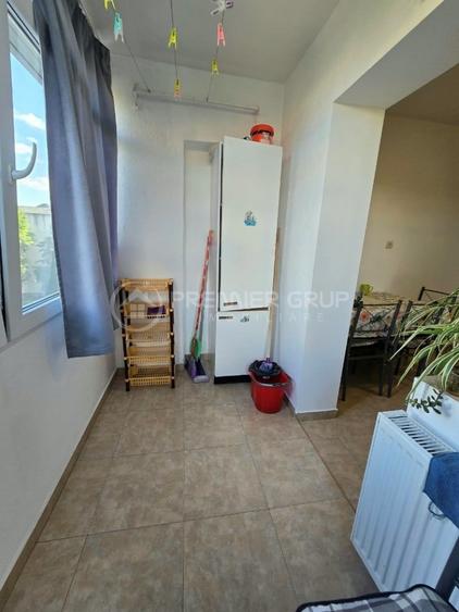 Apartament cu 2 camere decomandat în Nicolina