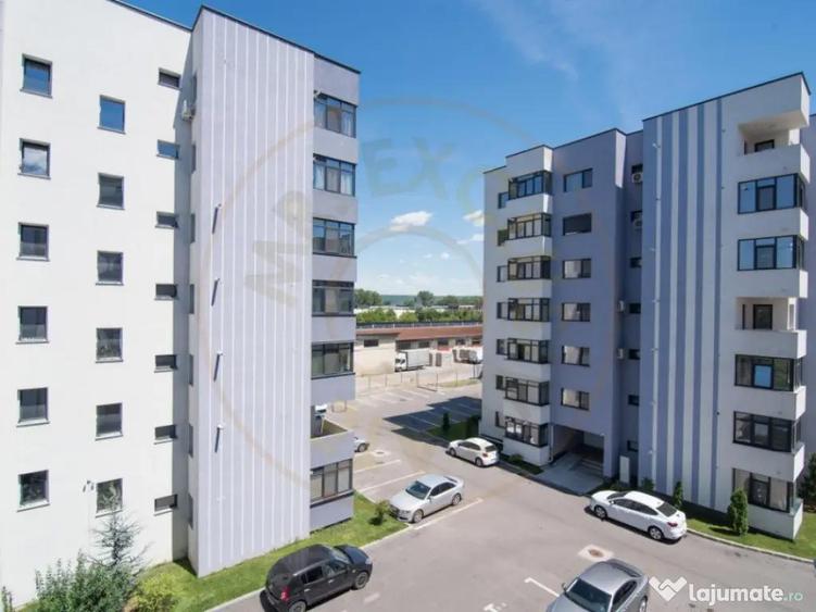 Apartament cu 3 camere decomandat, mobilat în Nord