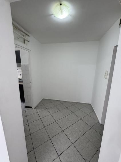 Apartament cu 2 camere semidecomandat în Republicii