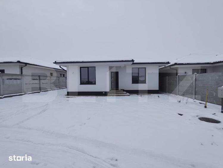 Casă cu 4 camere cu Teren 500 Mp în Sântandrei