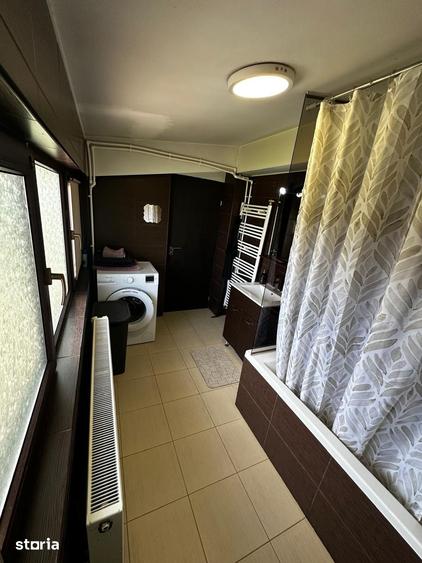 Casă cu 7 camere cu Teren 417 Mp în Ciorogârla